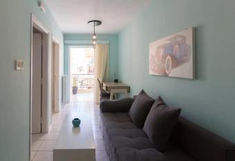 01 - Cosy apartment at the heart of city has Balcony rooms