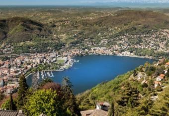 Hotel Vista Lago has Balcony rooms