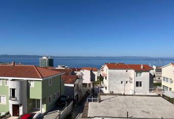 Sea view, peaceful. has Balcony rooms