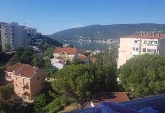 Topla Rooms Milan has Balcony rooms