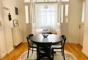 Ministerium 1&2 Bedroom apartments has Balcony rooms