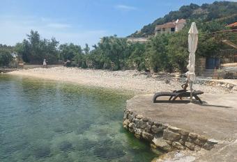 Apartments Andrea has Balcony rooms