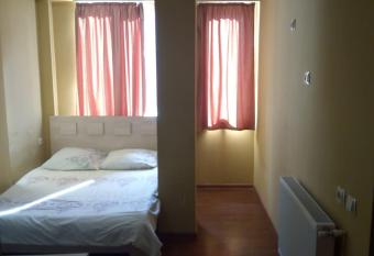 vake-house has Balcony rooms