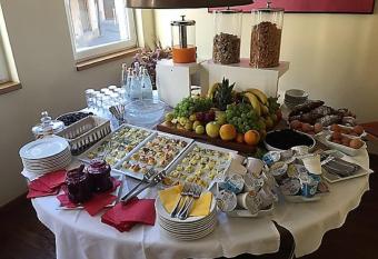 Hotel Concordia has Balcony rooms