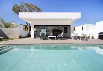 Andrea Sea Villa has Balcony rooms