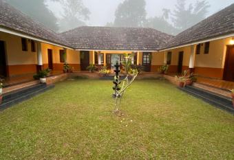 3 Hills Hostel allows 18 year olds to book a room