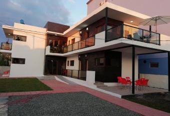 Guest House Kvadrati has Balcony rooms