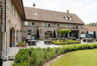 Ferme d Ecav     has Balcony rooms