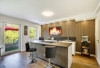 George Apartment has Balcony rooms