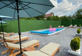 Casa mia has Balcony rooms