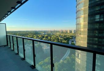MODERN CONDO on BLOOR has Balcony rooms
