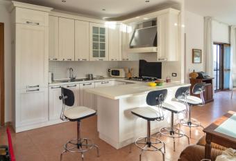 Casa Fagos has Balcony rooms