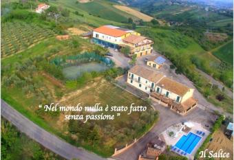 Il Salice has Balcony rooms