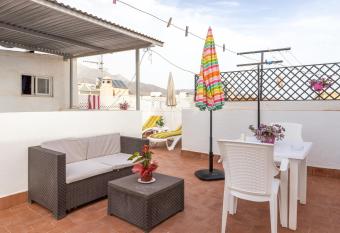 Apartment Nieves 2 has Balcony rooms