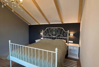 Studio apartment Ivan Dolac has Balcony rooms