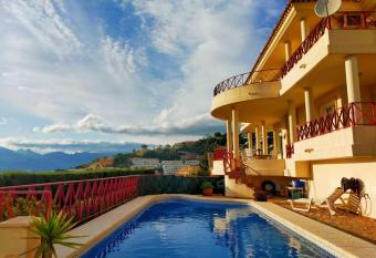 Spacious villa in Altea Hills has Balcony rooms