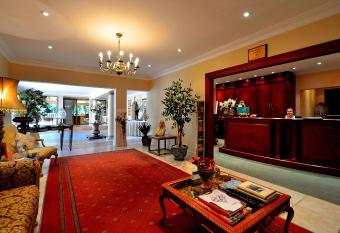 Summerview Boutique Hotel & Conference allows 18 year olds to book a room