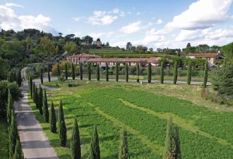 Hotel Sovestro has Balcony rooms