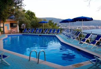 Baia Serena has Balcony rooms