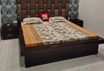 Backpackershomestay has Balcony rooms