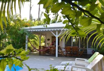 Villa Van Gogh aux Aquarelles has Balcony rooms