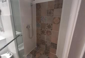 Appart r  nov   has Balcony rooms