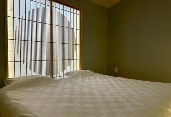 TABITABI KANOE ROKU allows 18 year olds to book a room