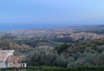 Cirimingiano has Balcony rooms