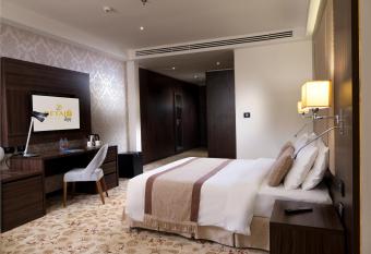 Retaj Inn Al Wakrah allows 18 year olds to book a room