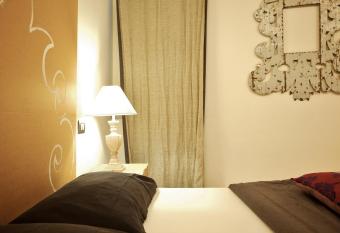 Parmigianino Nove allows 18 year olds to book a room