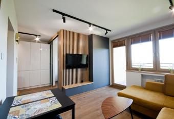 Apartament Jastrz  bie has Balcony rooms