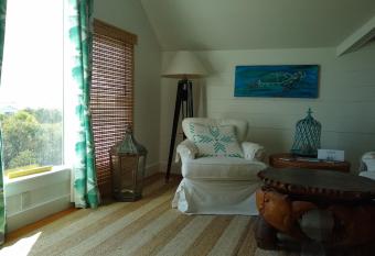 Surf Song Bed & Breakfast allows 18 year olds to book a room