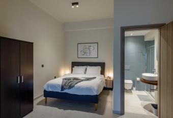 Galio Suites Airport by Airstay has Balcony rooms