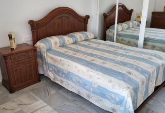 Leo has Balcony rooms