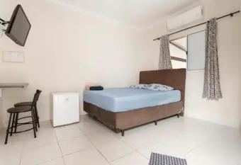 Pousada Casa da Fernanda, Su  te Family allows 18 year olds to book a room