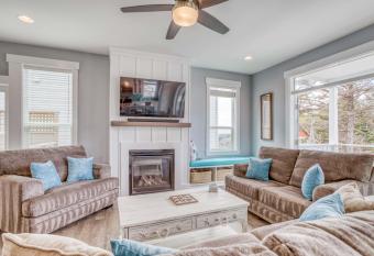 Time to Coast has Balcony rooms