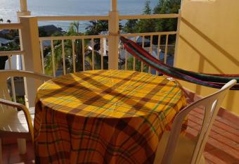 Studio Tartane avec vue sur mer has Balcony rooms