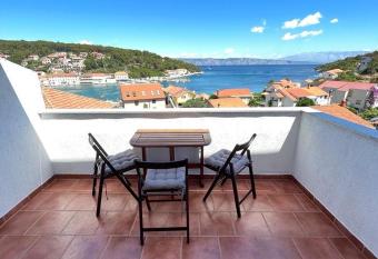 Apartment Frina II, Island Hvar has Balcony rooms