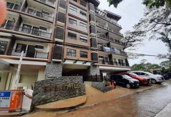 THE VISTA BRENT HILL BAGUIO has Balcony rooms