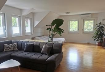 Family house in the vicinity of Ljubljana has Balcony rooms