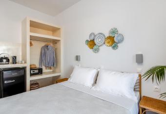 Divino Suites allows 18 year olds to book a room