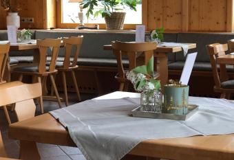 Pension    Alte Stra  enmeisterei     has Balcony rooms