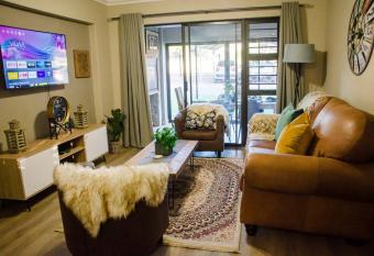 Serene Luxury retreat in Cullinan has Balcony rooms