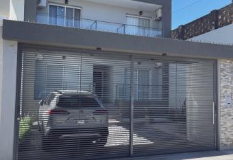 Departamentos Fleming, luminosos p hasta 4 personas has Balcony rooms