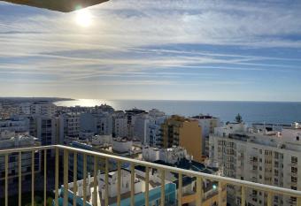 One bedroom appartement at Armacao de Pera 100 m away from the beach with sea view balcony and wifi has Balcony rooms