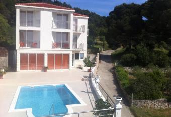 White House Lopud has Balcony rooms