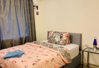 MODERN 2bed 2bath Ground Floor Apartment allows 18 year olds to book a room