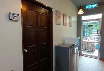 Cow B Homestay        has Balcony rooms