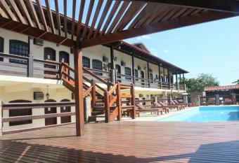 Pousada Estacao do Sol de Paraty has rooms with a private hot tub