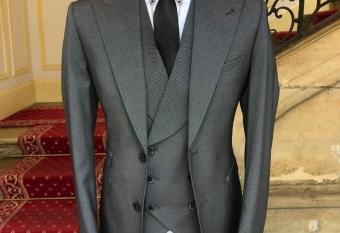 Red has Balcony rooms